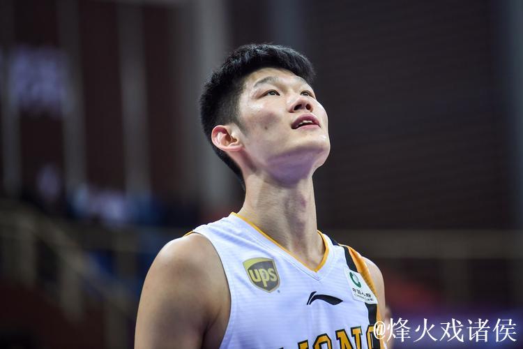 CBA经典落泪时刻回顾，胡金秋带队夺冠后激动热泪领衔